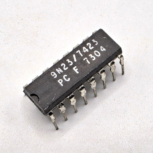 Lot of 10 Fairchild 9N23 7423 dual 4-input NOR gates with strobe TTL DIP-16 for vintage logic repair from American Industrial Parts Group