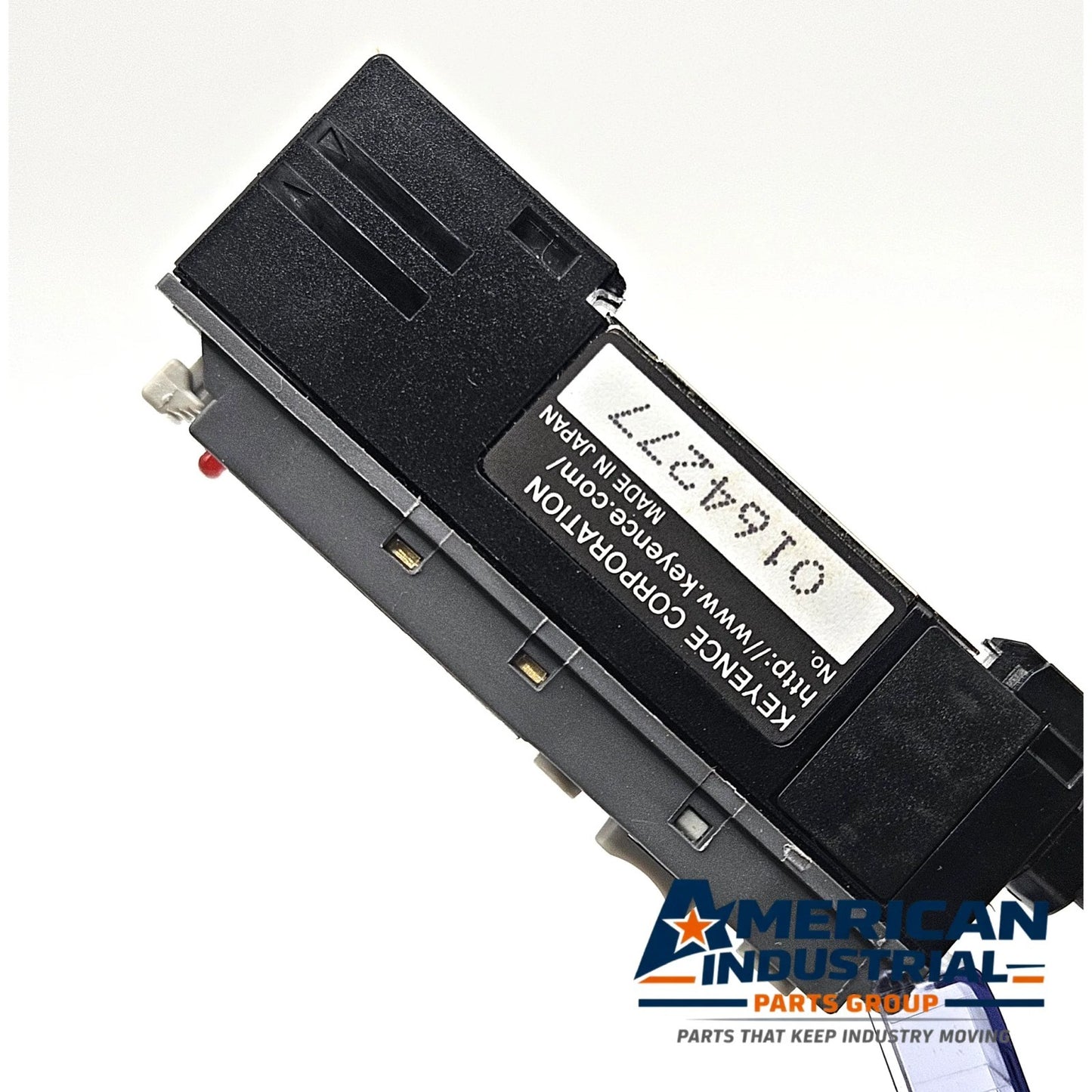 Keyence FS-V11 digital fiber optic sensor amplifier NPN cable type 12-24VDC for industrial automation