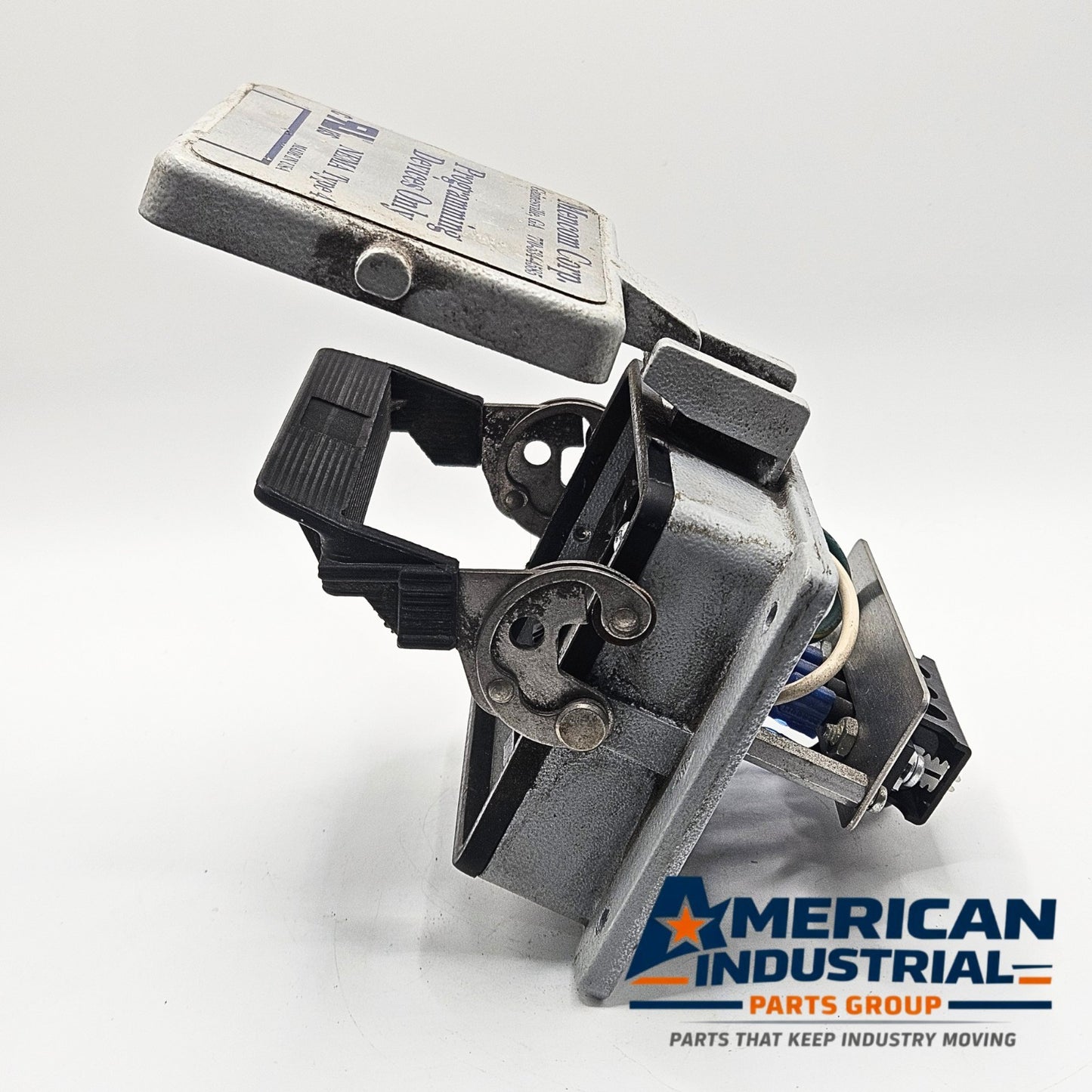 Mencom DP-DB9-RJ45-R-32 panel interface connector with DB9 and RJ45 programming port for industrial control panels and automation systems