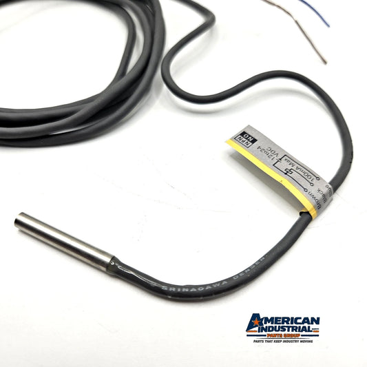 Omron E2E-CR8C1 inductive proximity sensor 0.8mm NPN normally open 10-30VDC for industrial metal detection