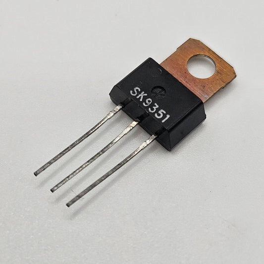 Lot of 10 RCA SK9351 PNP silicon high voltage transistors 300V 0.5A NTE240 ECG240 cross reference
