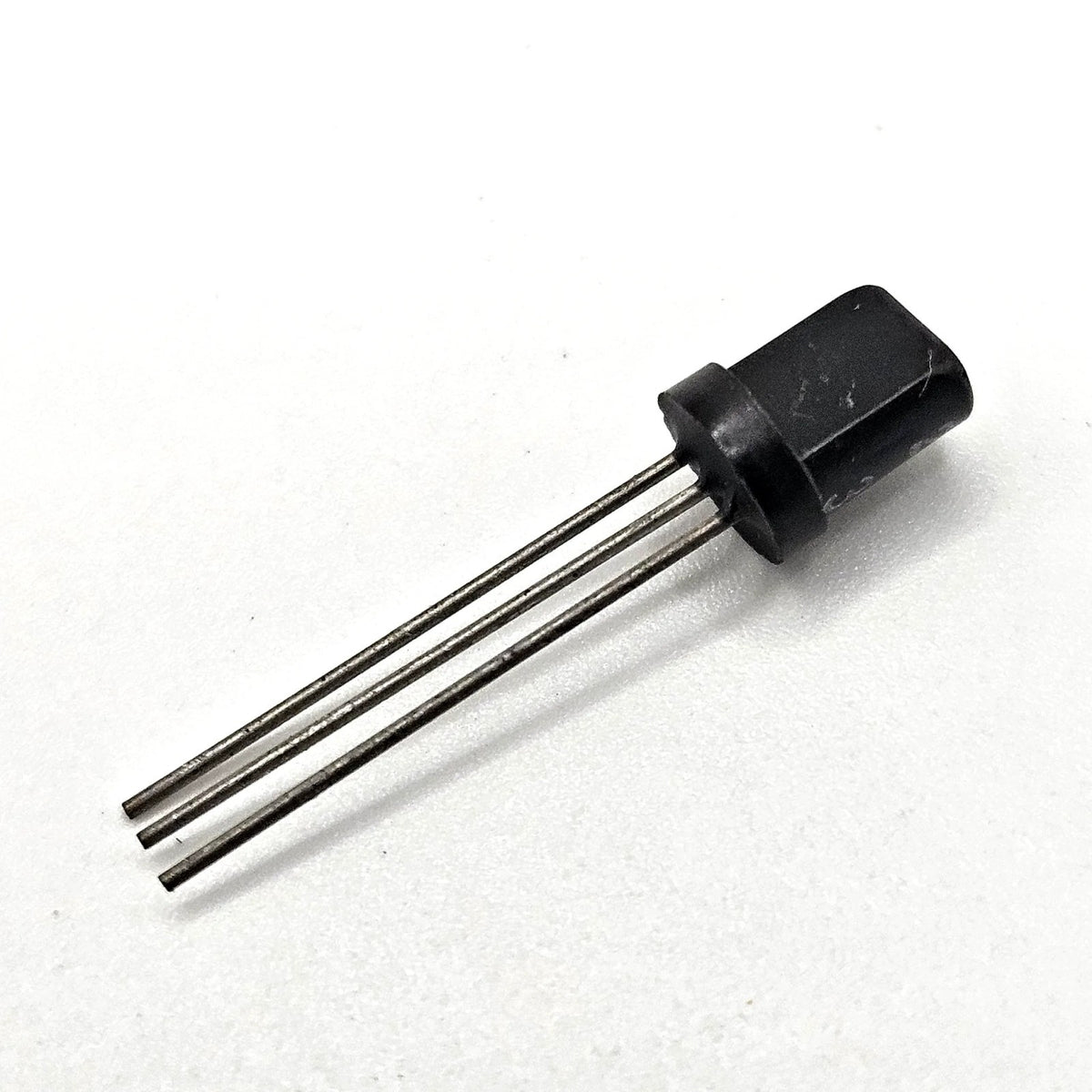Lot of 10 2N5366 PNP silicon transistors TO-92 40V for electronic repair from American Industrial Parts Group