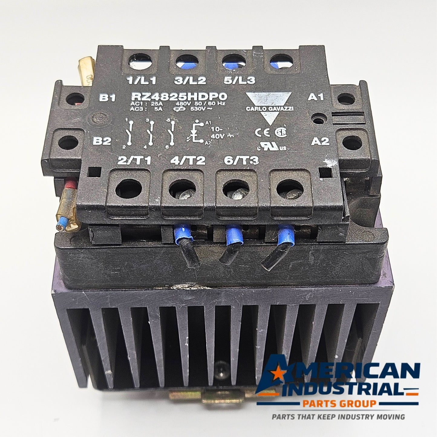 Carlo Gavazzi RZ4825HDP0 Solid State Relay 25A 480V w/ Heat Sink Used