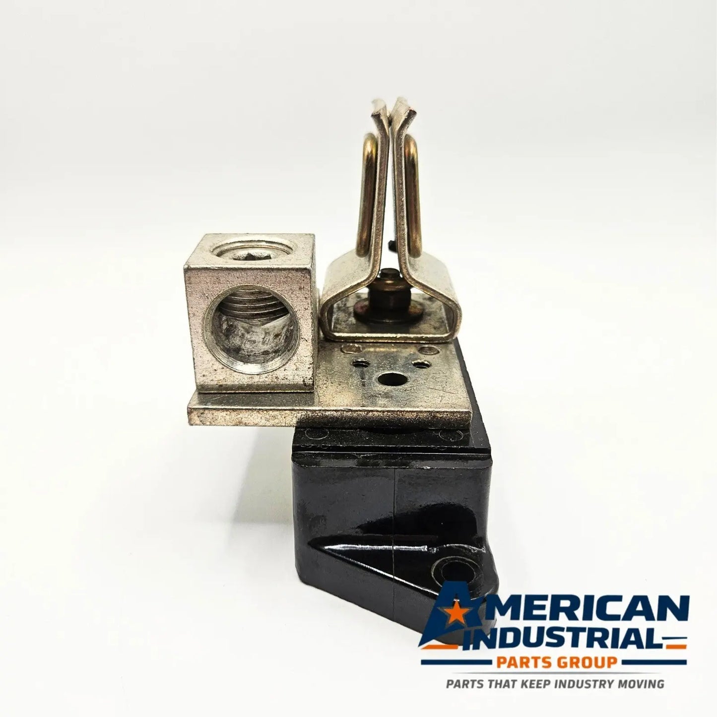 ILSCO D113 fuse terminal block used in industrial electrical panels and control equipment. American Industrial Parts Group.