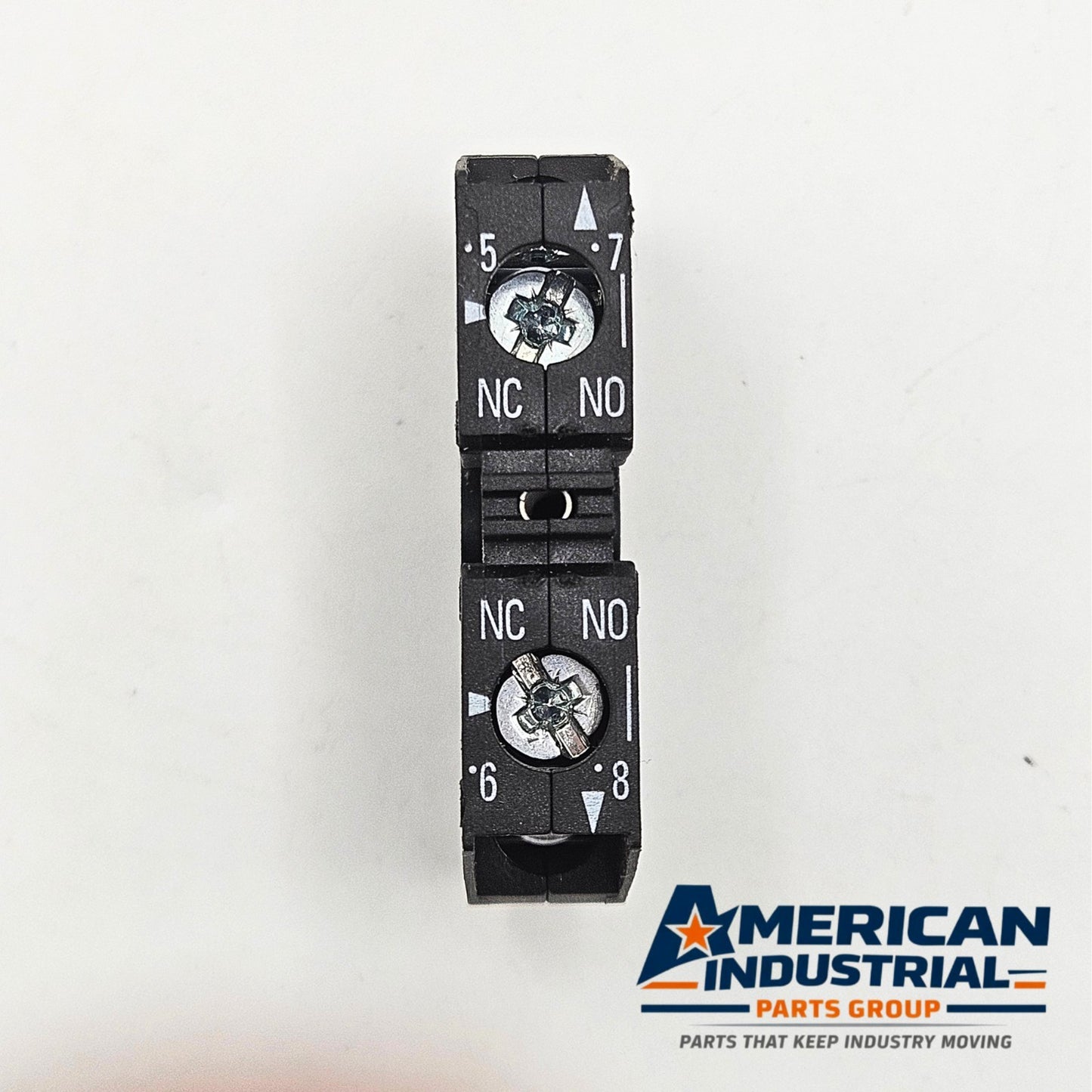 Siemens 3SB3400-0H screw terminal contact block for control panels. American Industrial Parts Group.