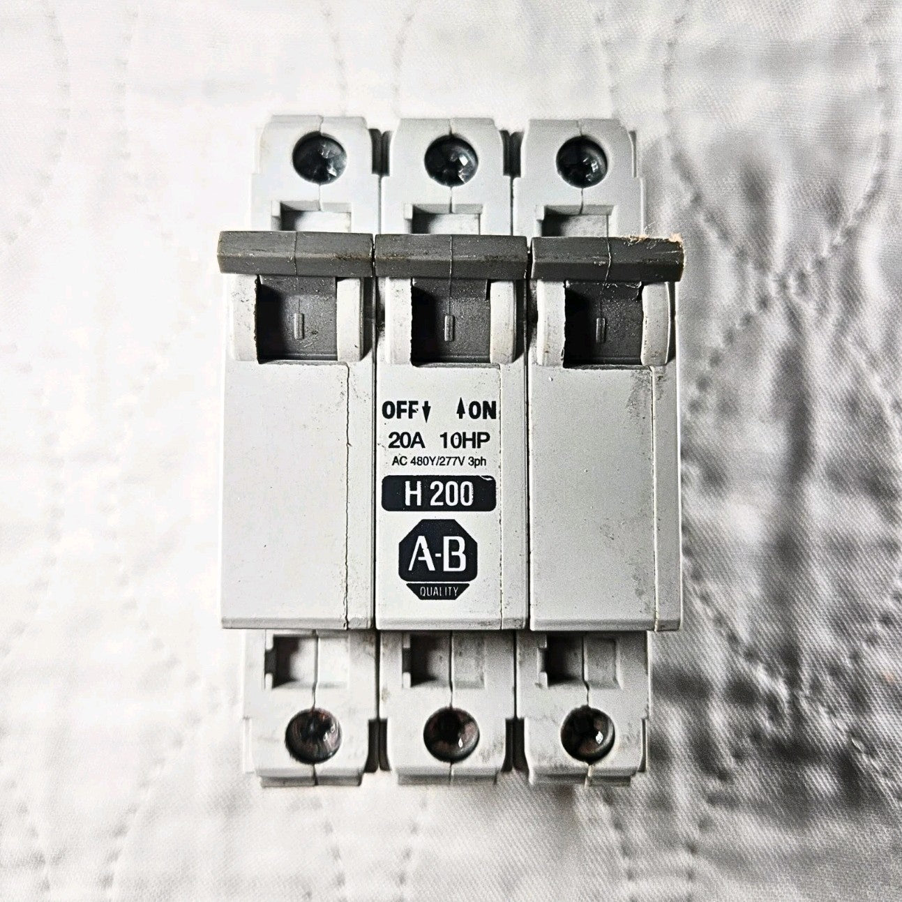 Allen-Bradley 1492-CB3 Circuit Breaker industrial automation/MRO circuit protection component. American Industrial Parts Group.