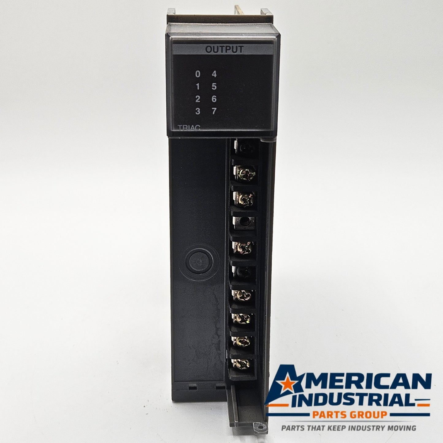 Allen-Bradley 1746-OA8 Series A SLC 500 8-point AC output module 85-265VAC for PLC automation systems and control panels