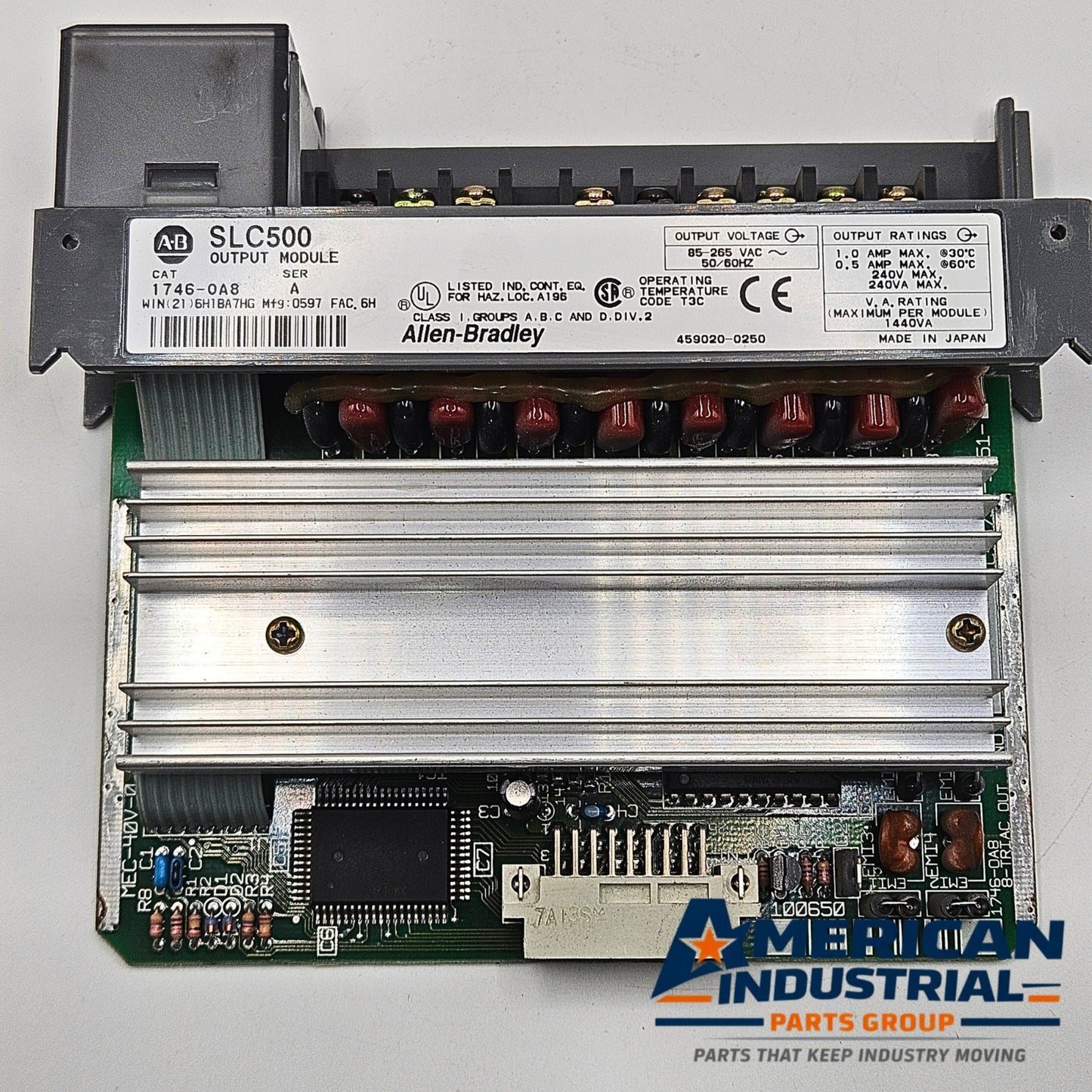 Allen-Bradley 1746-OA8 Series A SLC 500 8-point AC output module 85-265VAC for PLC automation systems and control panels