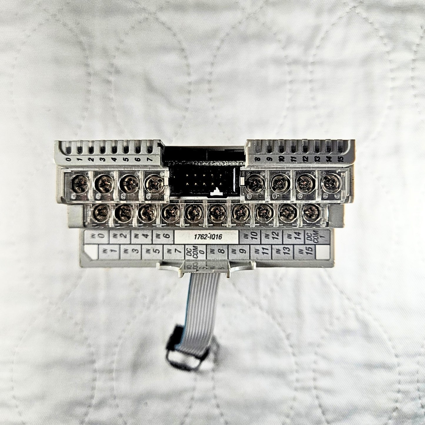 Allen-Bradley 1762-IQ16 MicroLogix 16-point 24VDC sink/source input module for PLC automation systems and control panels