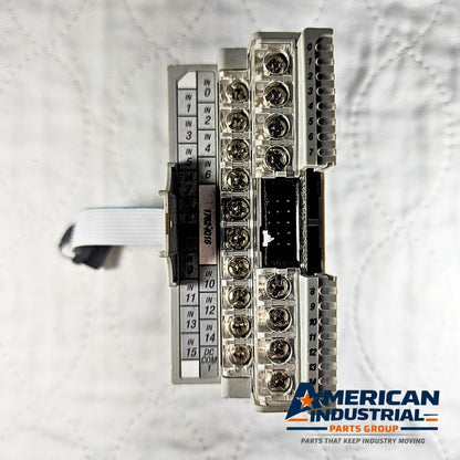 Allen-Bradley 1762-IQ16 MicroLogix 16-point 24VDC sink/source input module for PLC automation systems and control panels