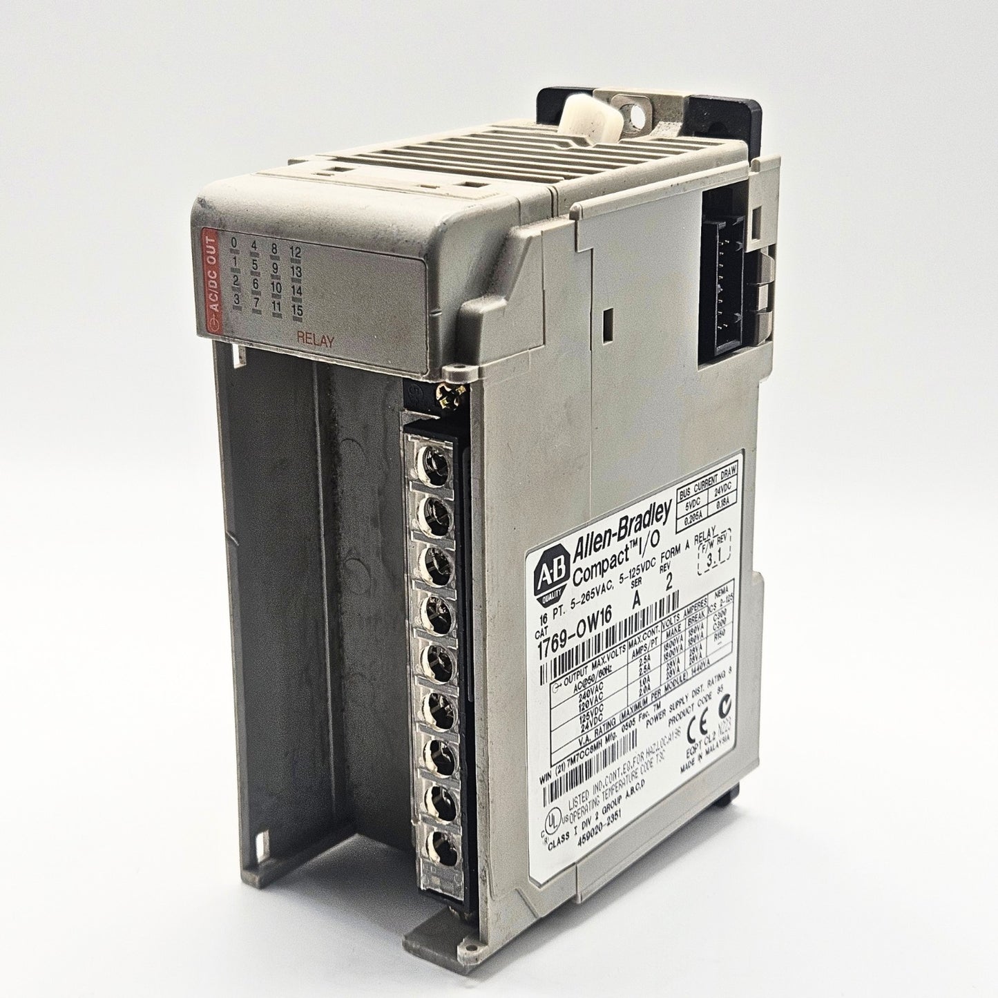 Allen-Bradley 1769-OW16 Compact I/O 16-point relay output module for PLC automation systems and control panels