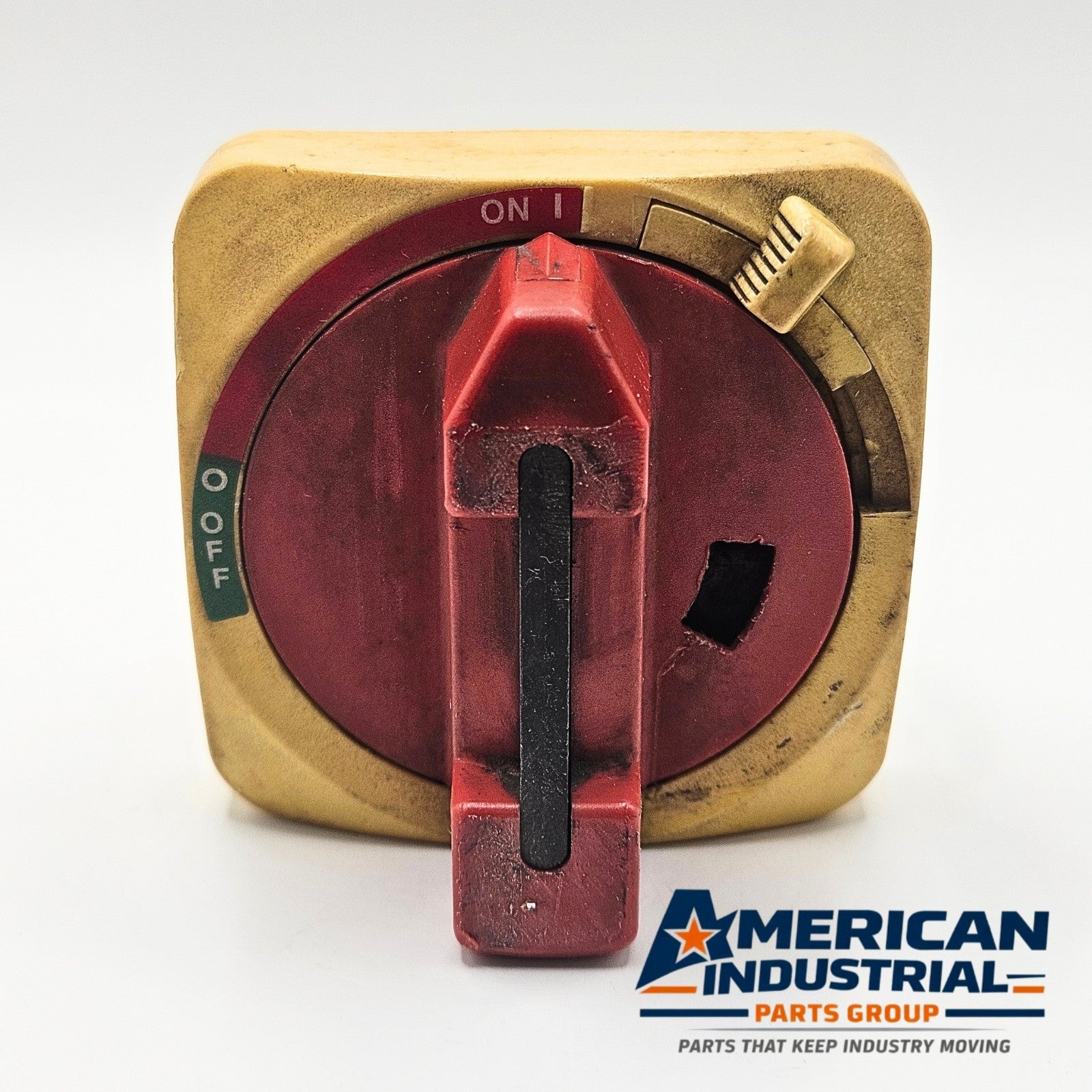 Allen-Bradley 194R-HS4E Series A 194R rotary disconnect switch operating handle red/yellow with defeater for industrial control panels