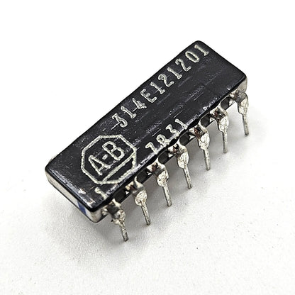 Lot of 10 Allen-Bradley 314E121201 120/200 ohm cermet line termination network 14-pin ceramic DIP for TTL and ECL circuit repair