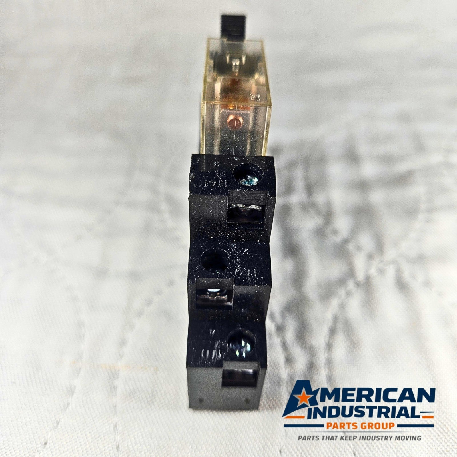 Allen-Bradley 700-HN121 relay with socket base 120VAC coil for industrial control panels and automation systems