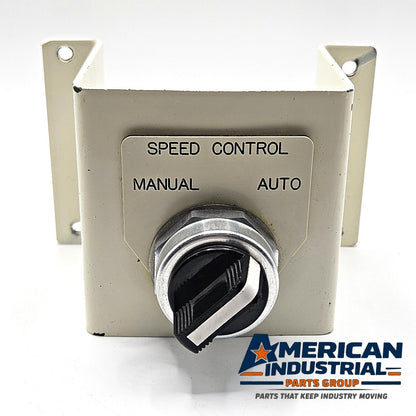 Allen-Bradley 800T-H2 30mm 2-position hand-auto selector switch with bracket for industrial control panel operation