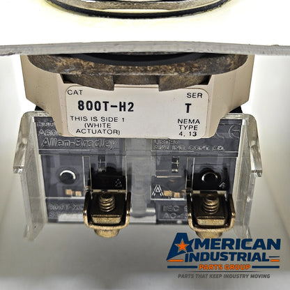 Allen-Bradley 800T-H2 30mm 2-position hand-auto selector switch with bracket for industrial control panel operation