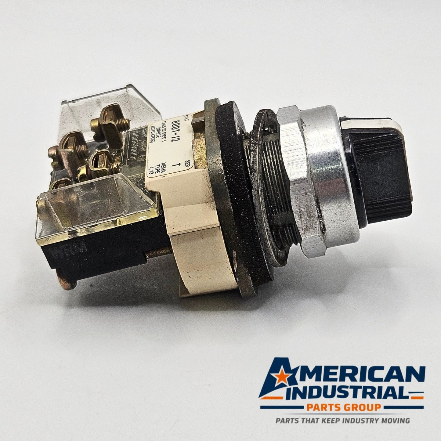 Allen-Bradley 800T-J2 Series T 30mm 3-position selector switch for industrial control panel operation