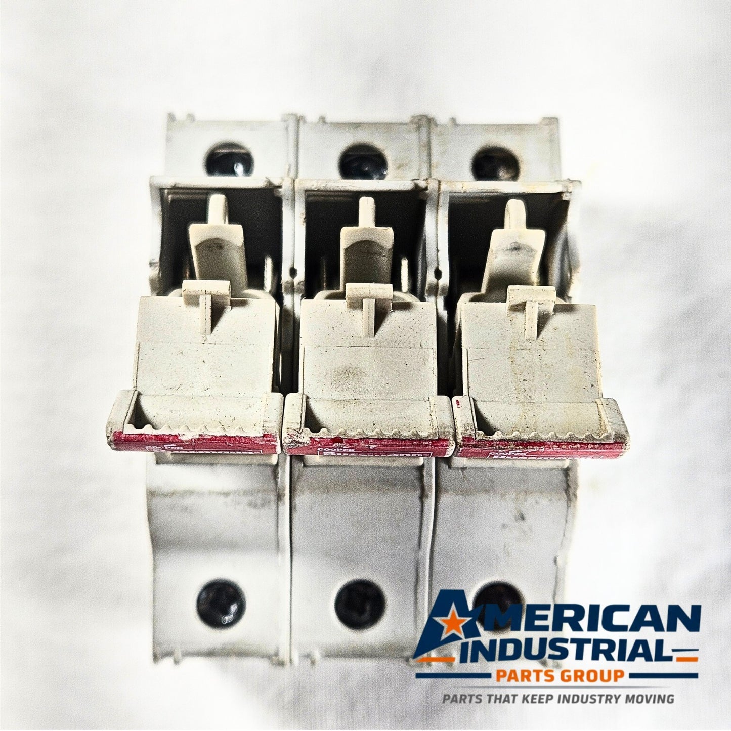Cooper Bussmann CHM 10x38 32A 690V midget fuse holder for industrial electrical panels and MRO applications
