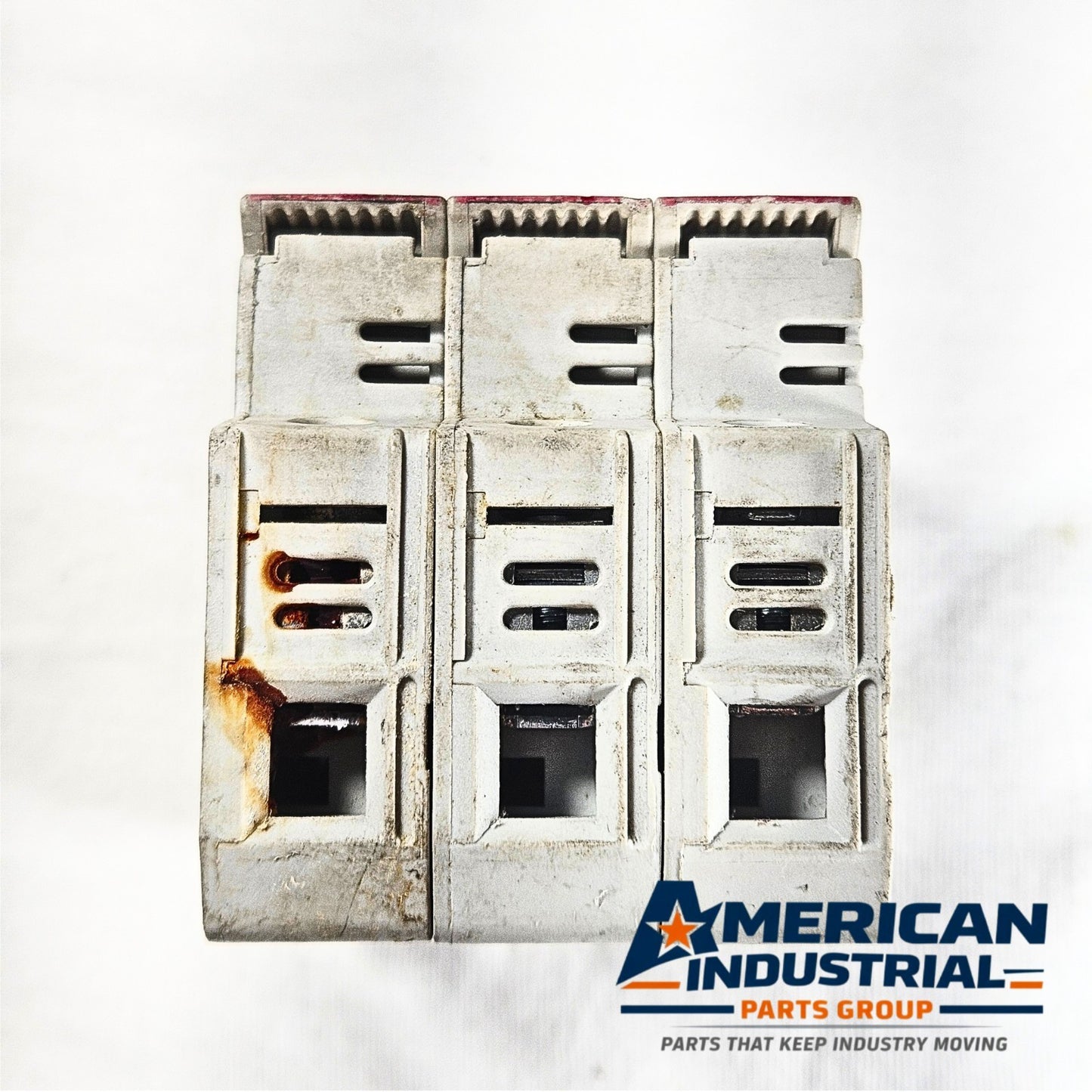 Cooper Bussmann CHM 10x38 32A 690V midget fuse holder for industrial electrical panels and MRO applications