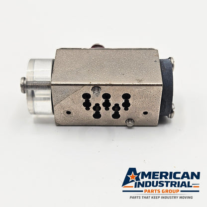 Dynamco D20D0A00 KU pneumatic solenoid valve for industrial automation and MRO applications. American Industrial Parts Group.