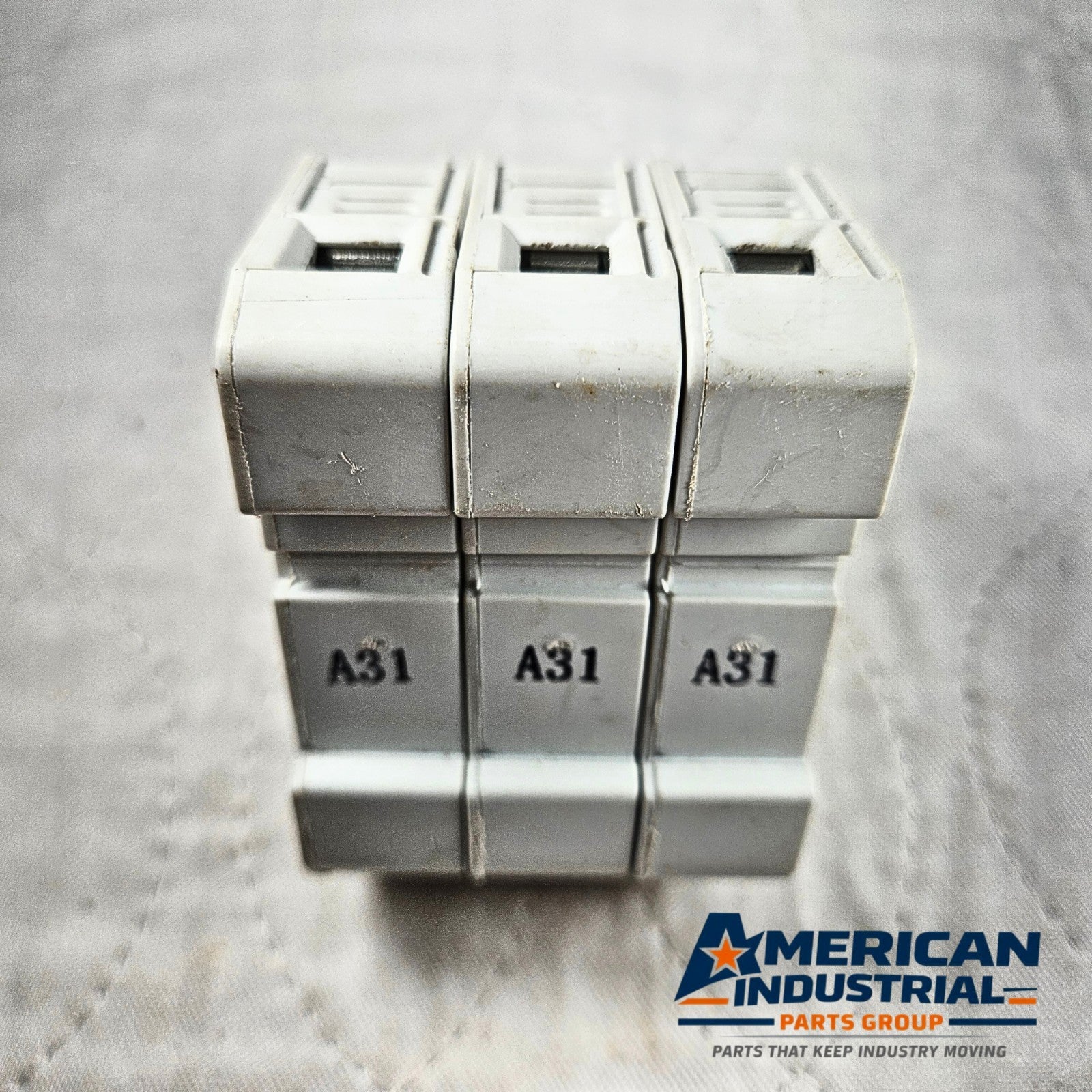 Eaton Bussmann CHCC 3-pole fuse holder 30A 600V Class CC DIN rail for industrial electrical panels and MRO applications