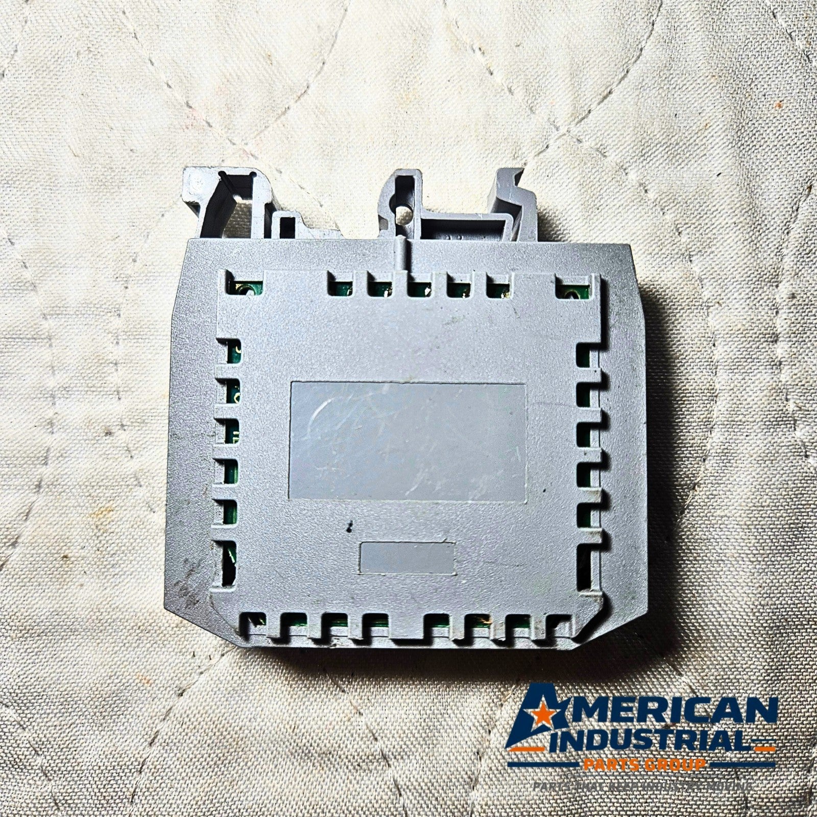 Entrelec 10 121.12 relay module 24VAC/DC slim DIN rail with LED indicator for industrial control panels and automation systems