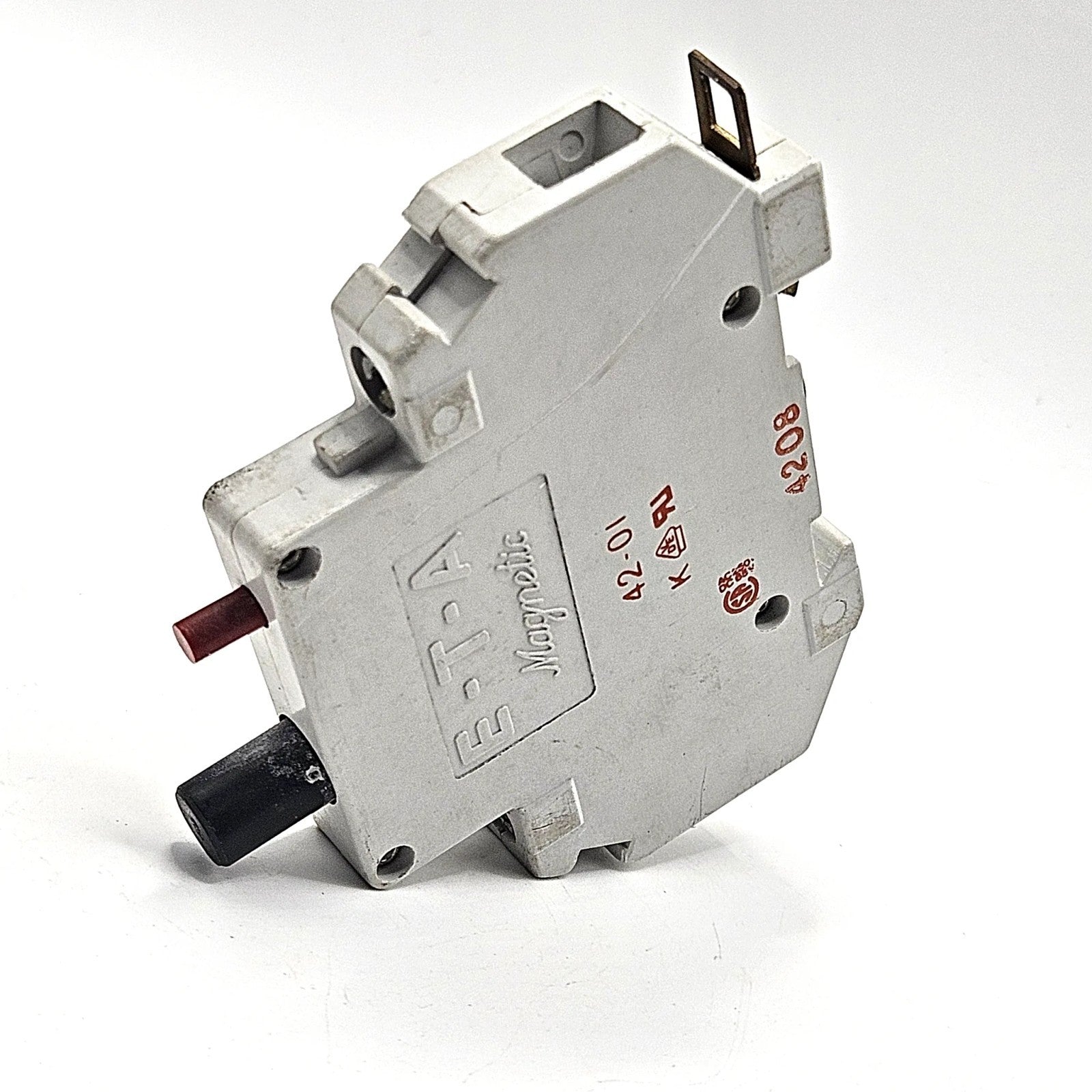 E-T-A 42-01 1-pole magnetic circuit breaker 250VAC 65VDC for industrial control panels and equipment protection