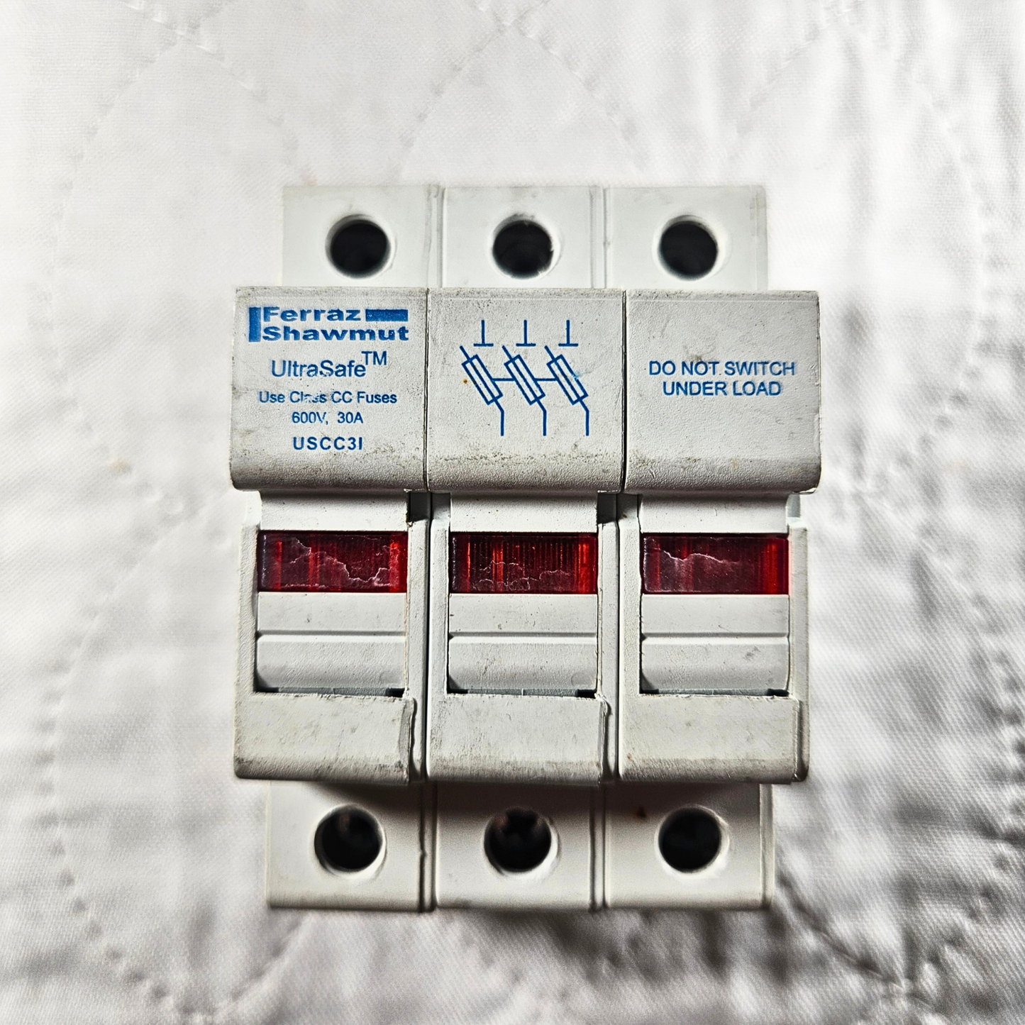 Ferraz Shawmut USCC3I UltraSafe fuse holder 600V 30A Class CC for industrial electrical panels and MRO applications