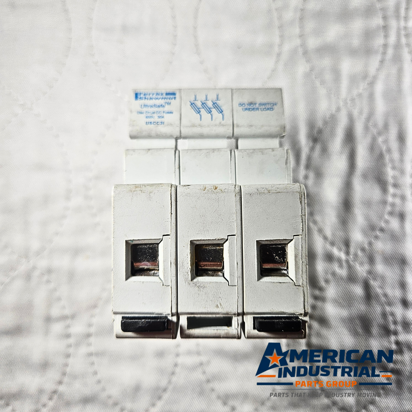 Ferraz Shawmut USCC3I UltraSafe fuse holder 600V 30A Class CC for industrial electrical panels and MRO applications