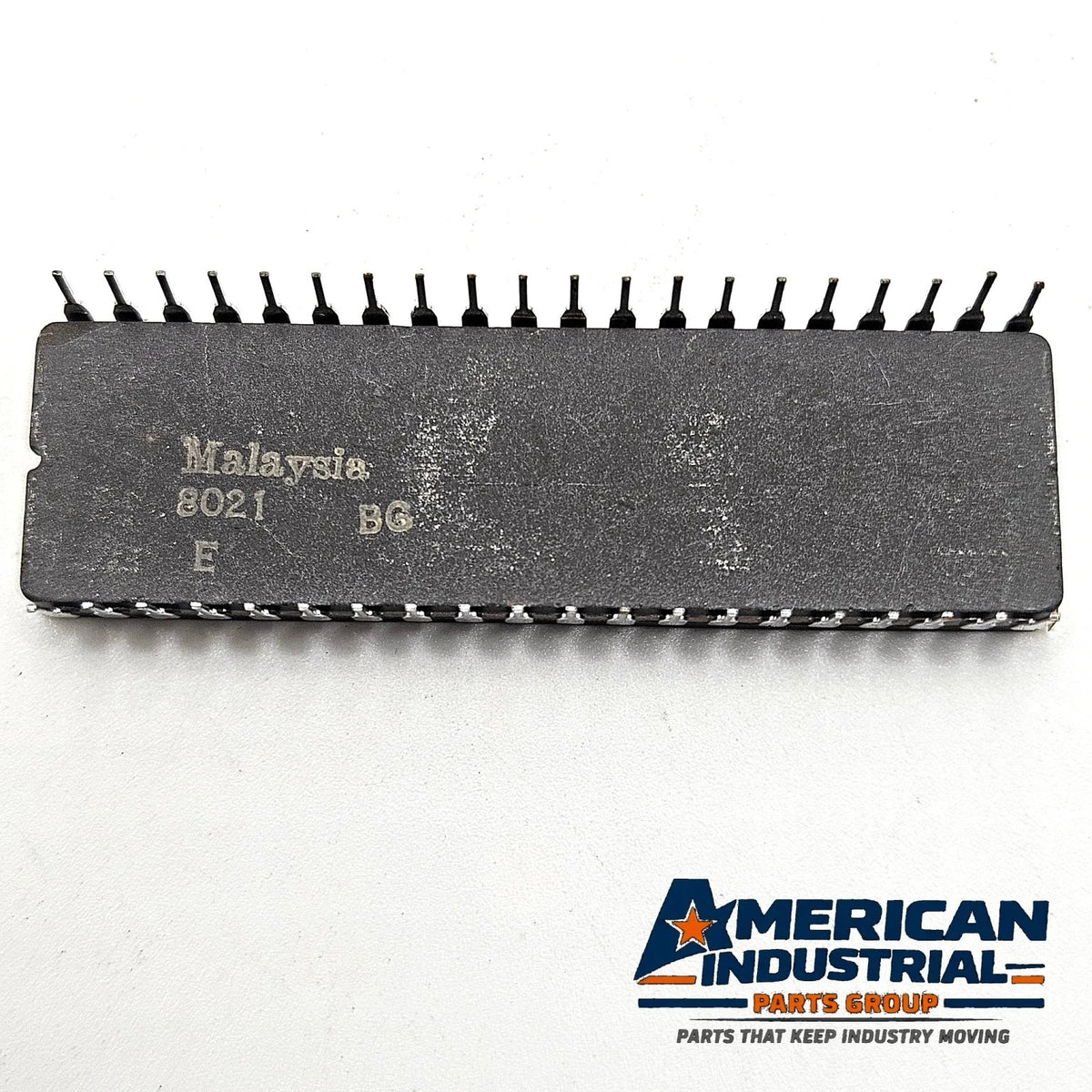 Intel D8748 MCS-48 8-bit UV EPROM microcontroller ceramic DIP-40 vintage new old stock for legacy equipment repair