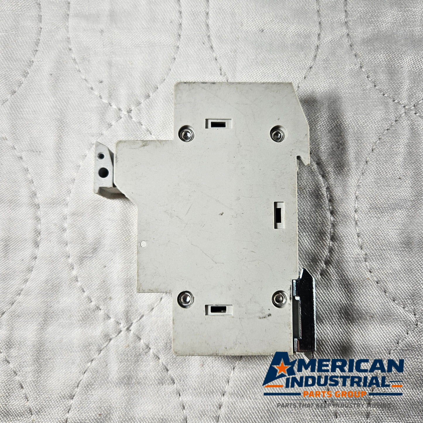 ITC Series 400 30A 600VAC DIN rail circuit breaker lot of 4 for industrial electrical panels and MRO applications