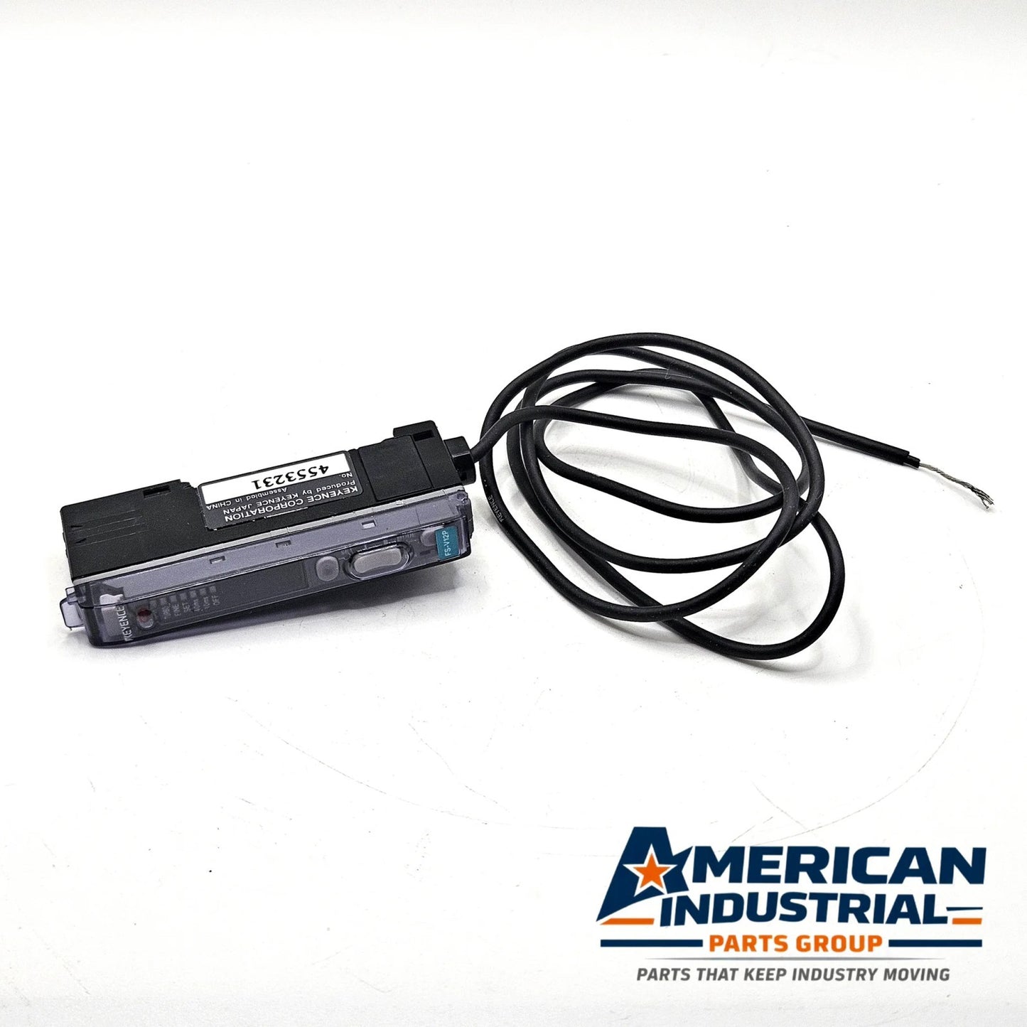 Keyence FS-V12P digital fiber optic sensor amplifier PNP 12-24VDC for industrial automation