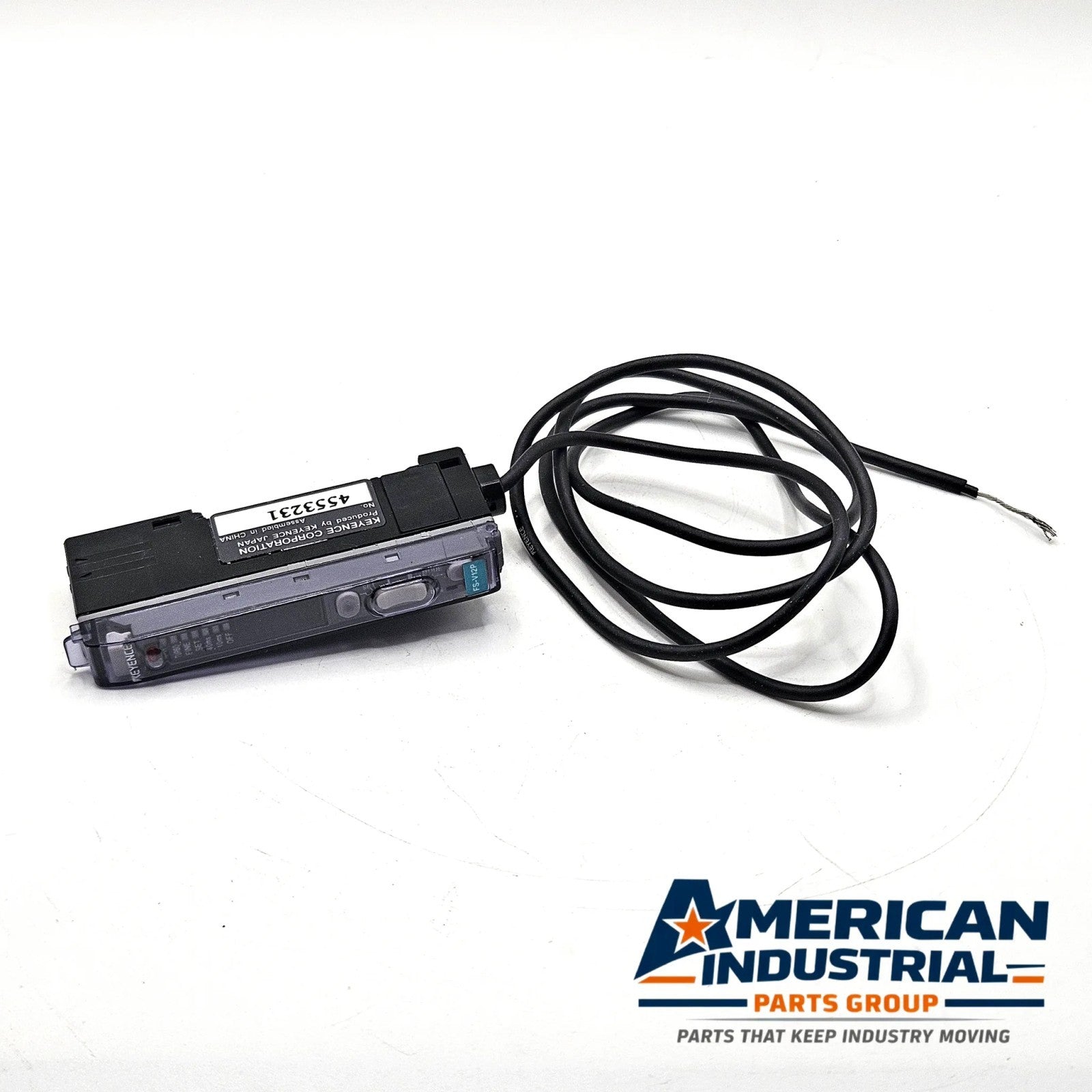 Keyence FS-V12P digital fiber optic sensor amplifier PNP 12-24VDC for industrial automation