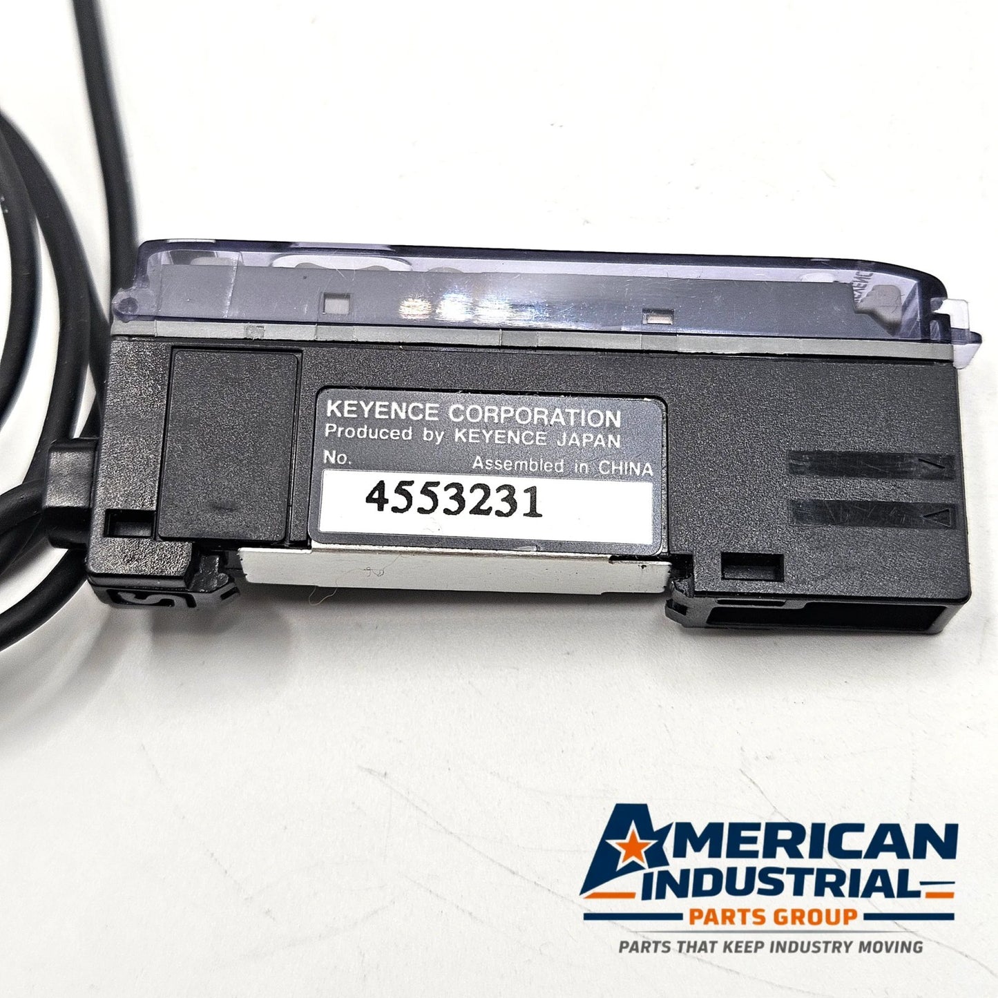 Keyence FS-V12P digital fiber optic sensor amplifier PNP 12-24VDC for industrial automation