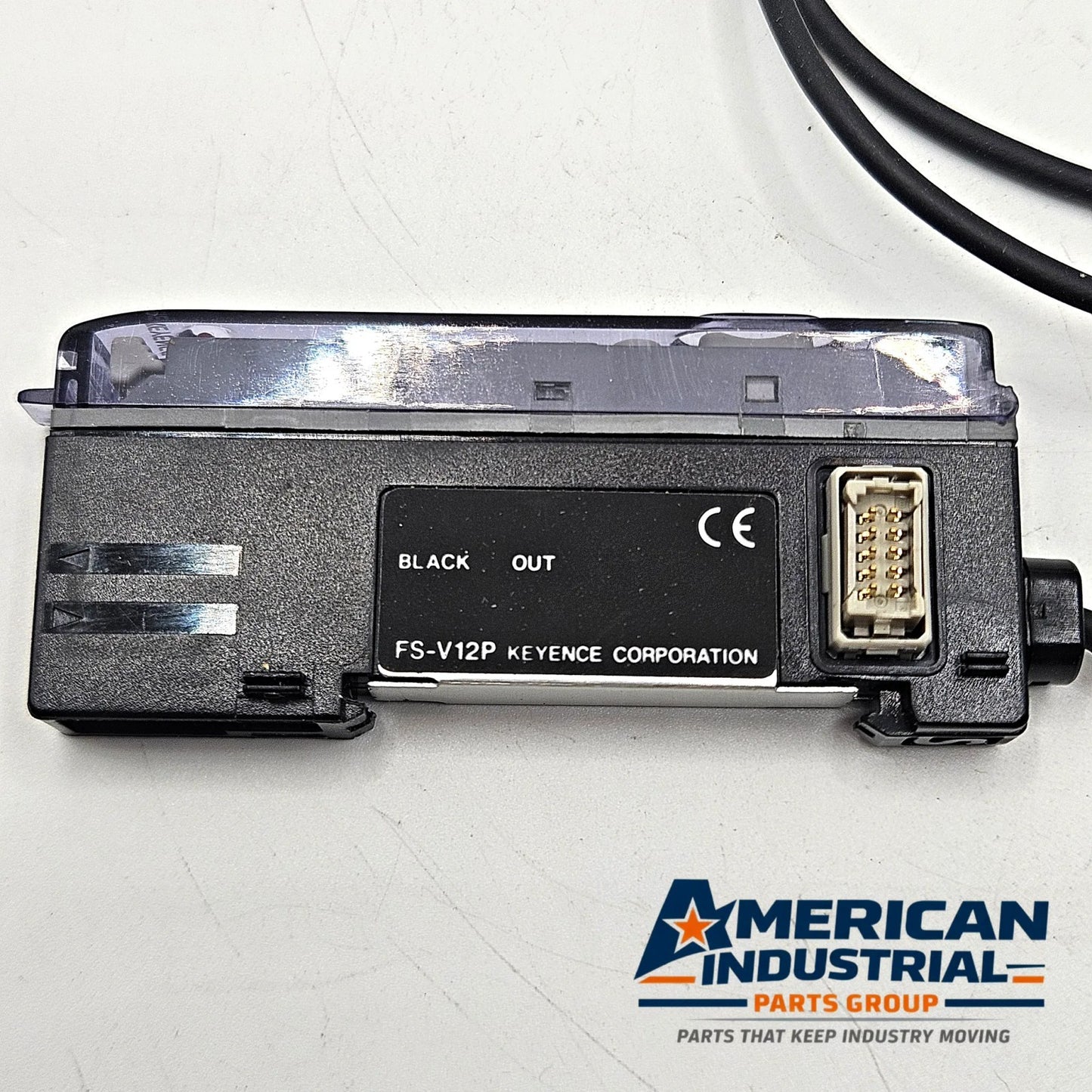 Keyence FS-V12P digital fiber optic sensor amplifier PNP 12-24VDC for industrial automation