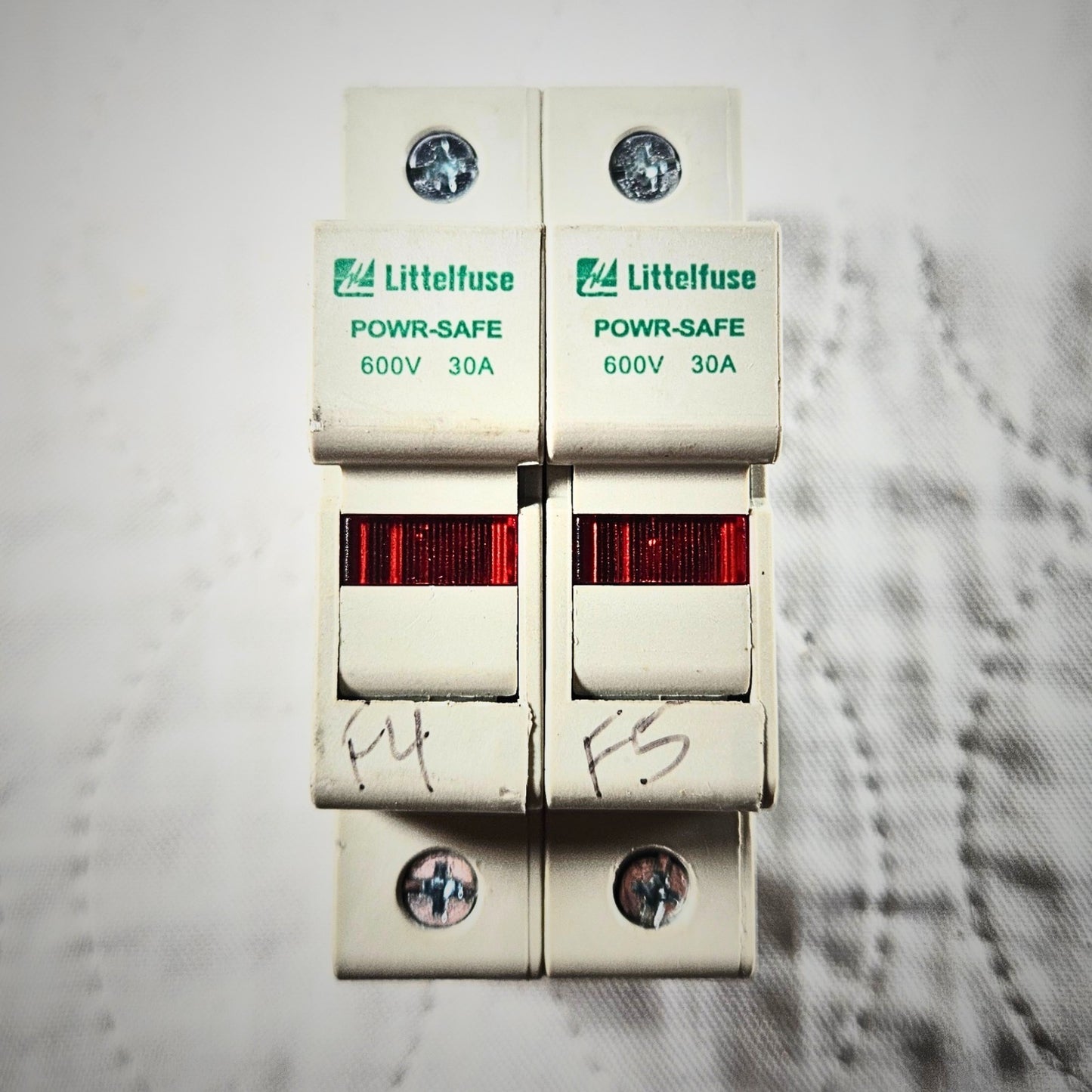 Littelfuse LPSC-ID POWR-SAFE Class CC fuse holder 600V 30A DIN rail for industrial electrical panels and MRO applications
