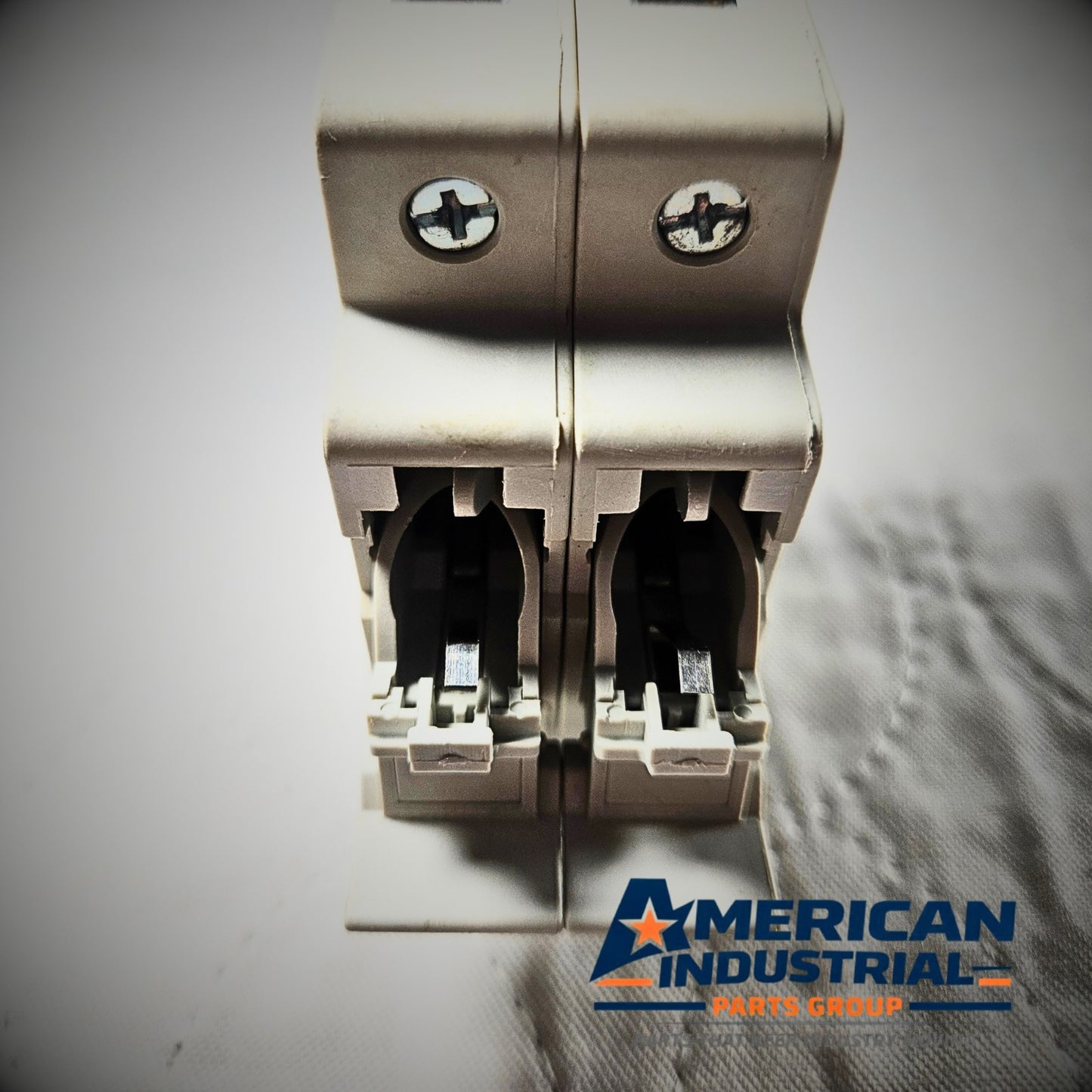 Littelfuse LPSC-ID POWR-SAFE Class CC fuse holder 600V 30A DIN rail for industrial electrical panels and MRO applications