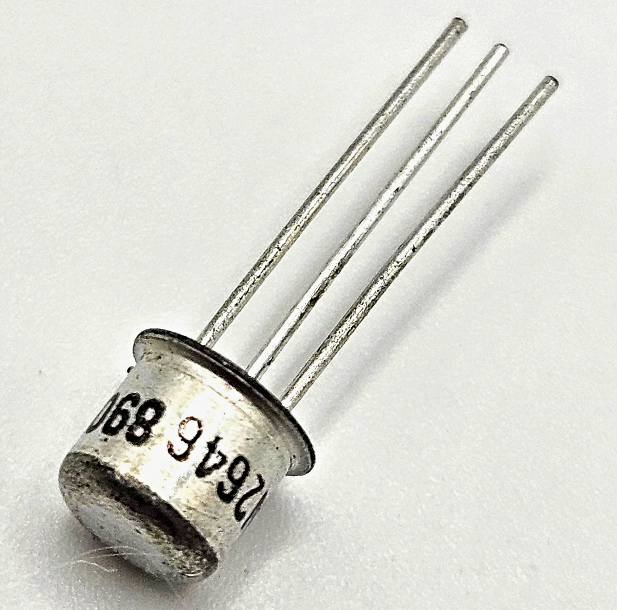 Motorola 2N2646 unijunction transistor UJT TO-18 for timing and trigger circuits from American Industrial Parts Group