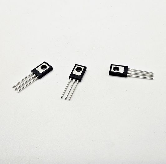 Lot of 3 Motorola C106D sensitive gate SCRs 4A 400V TO-225AA for control circuit repair from American Industrial Parts Group