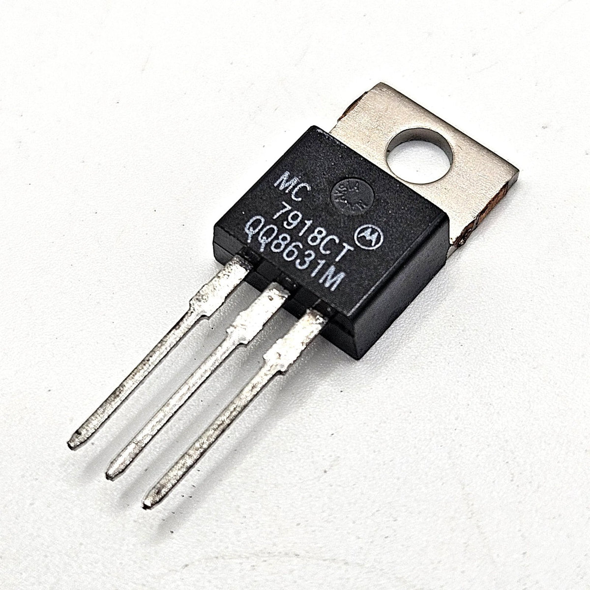 Motorola MC7918CT ECG-959 -18V 1A negative voltage regulator lot of 10 TO-220 for power supply repair from American Industrial Parts Group
