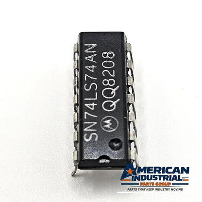 Lot of 2 Motorola SN74LS74AN dual D flip-flop 14-pin DIP for vintage electronics repair and TTL logic circuits