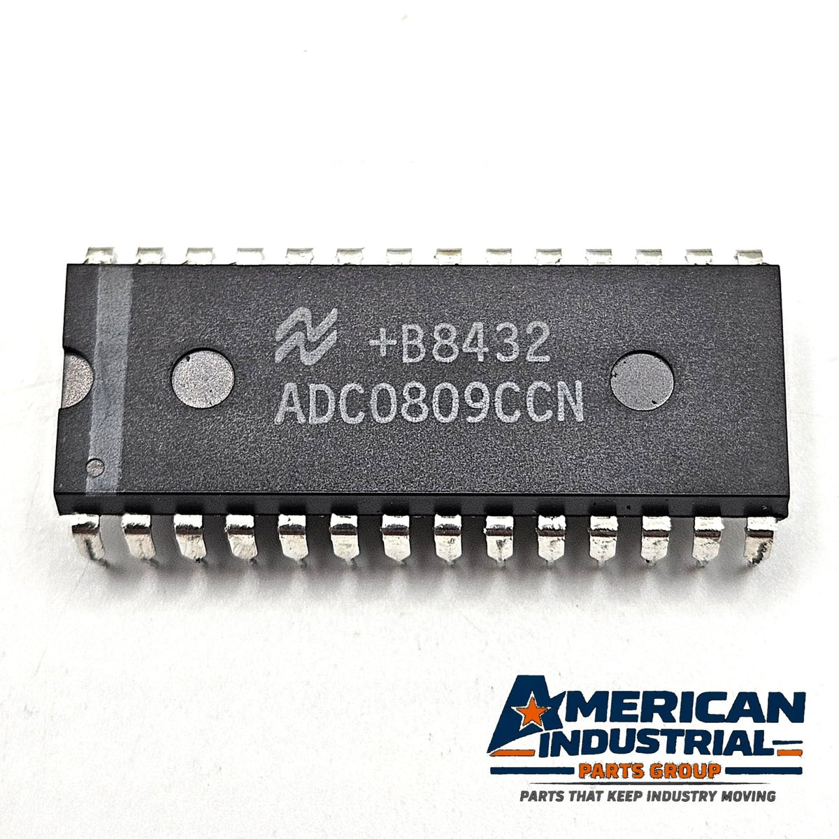 National Semiconductor ADC0809CCN 8-bit 8-channel successive approximation A/D converter 28-pin DIP for data acquisition board repair