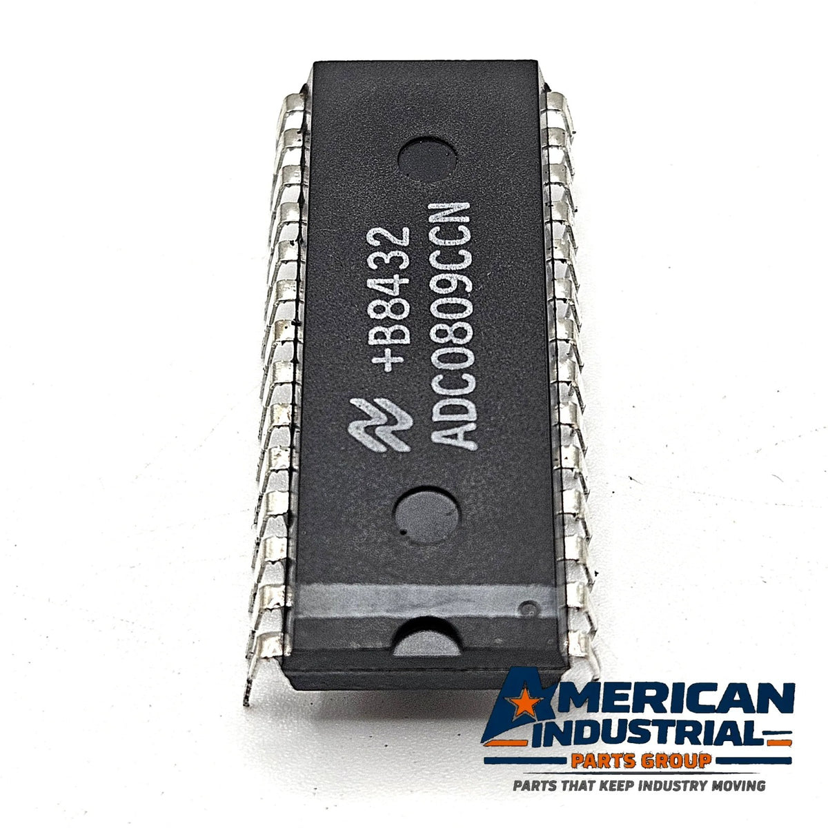 National Semiconductor ADC0809CCN 8-bit 8-channel successive approximation A/D converter 28-pin DIP for data acquisition board repair