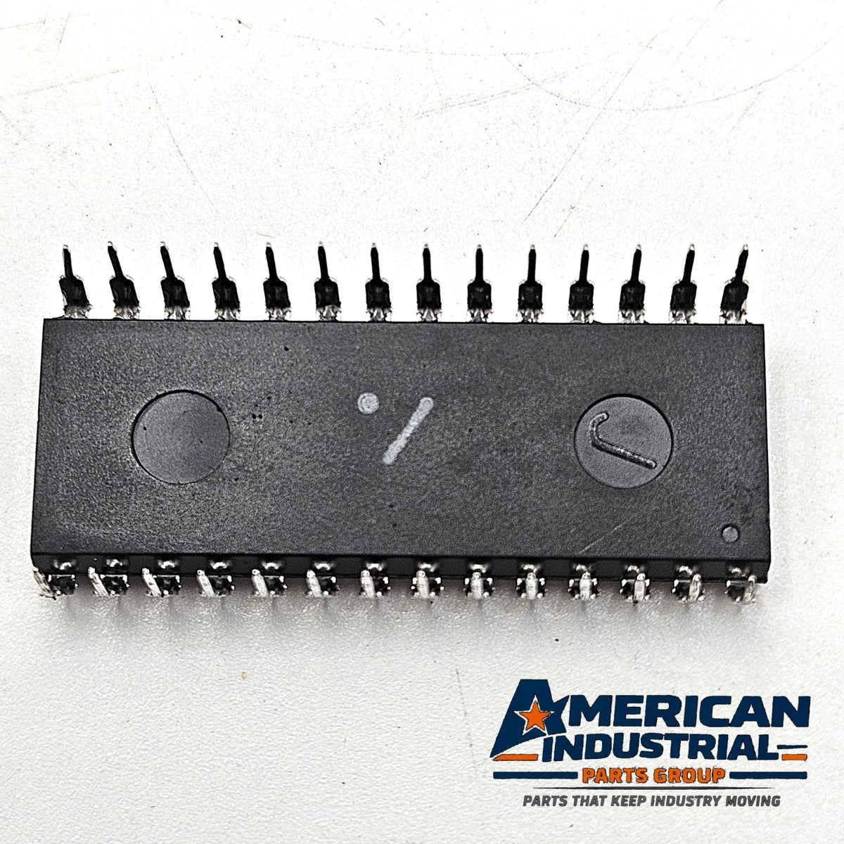 National Semiconductor ADC0809CCN 8-bit 8-channel successive approximation A/D converter 28-pin DIP for data acquisition board repair