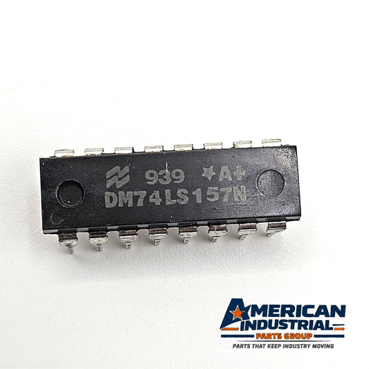 National Semiconductor DM74LS157N quad 2:1 multiplexer DIP-16 for vintage electronics repair and TTL logic circuits
