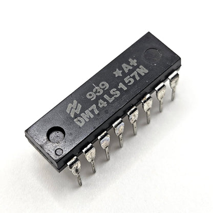 Lot of 10 National Semiconductor DM74LS157N quad 2:1 multiplexers DIP-16 for vintage electronics repair and TTL logic circuits