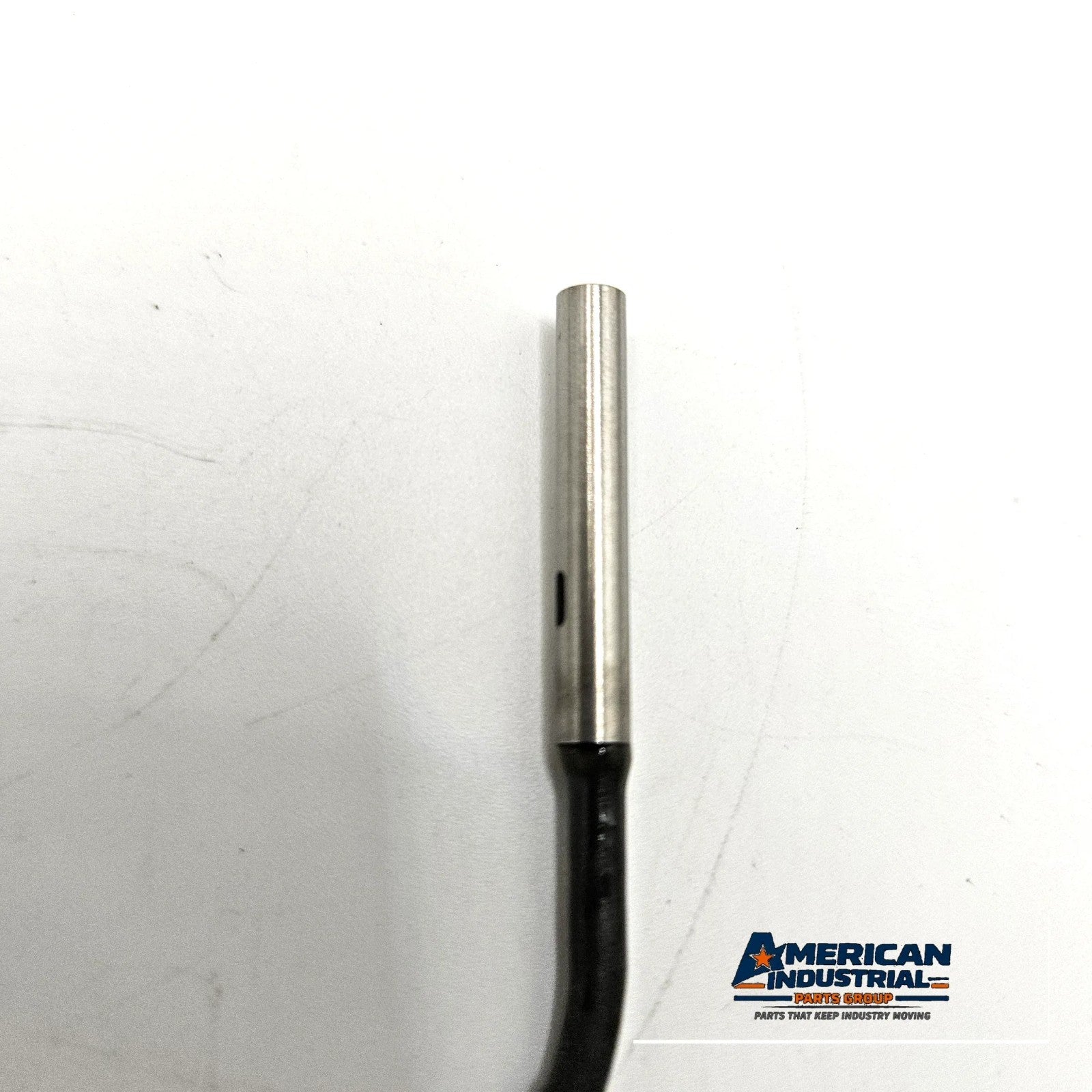 Omron E2E-CR8C1 inductive proximity sensor 0.8mm NPN normally open 10-30VDC for industrial metal detection
