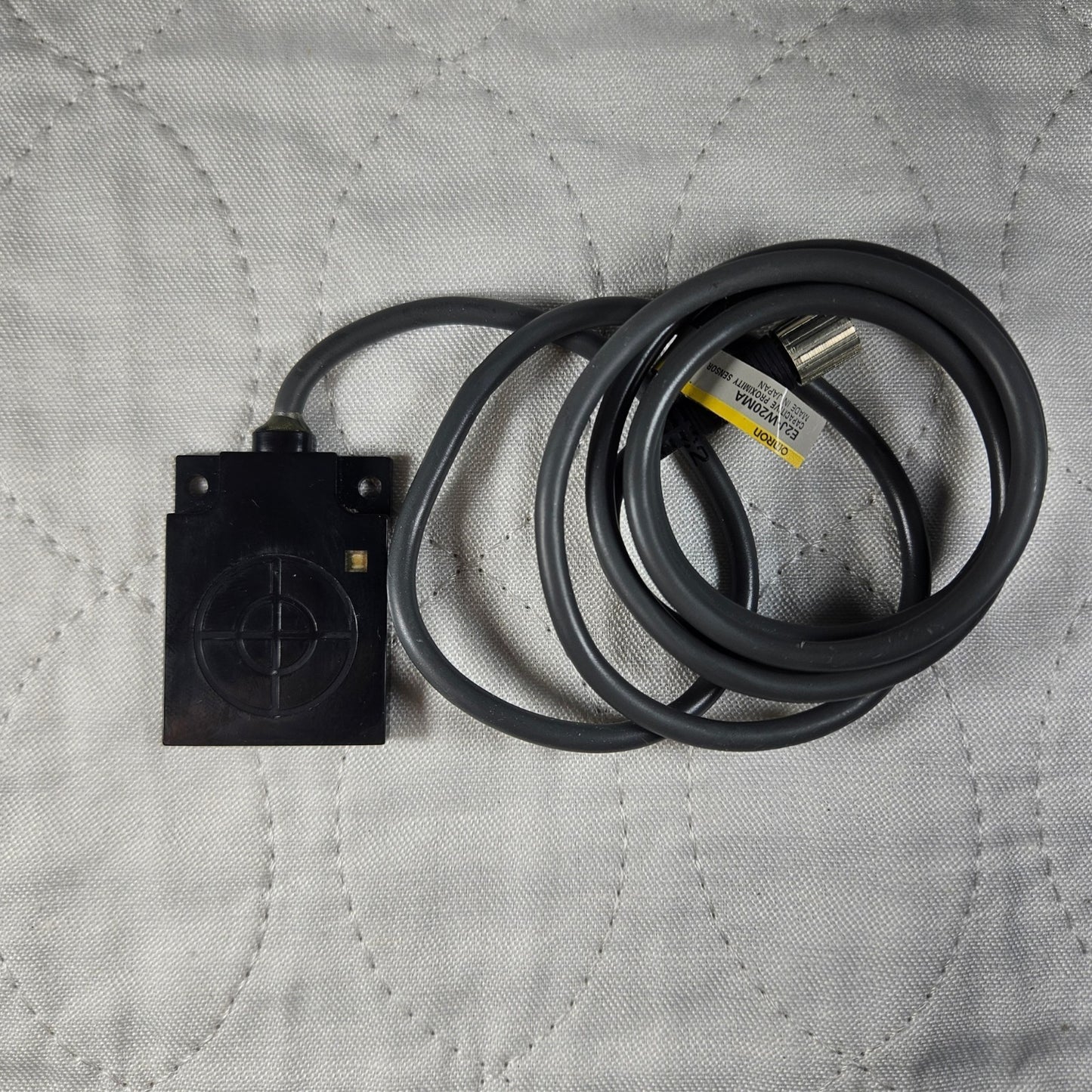 Omron E2J-W20MA capacitive proximity sensor 20mm range for industrial automation and machine sensing applications