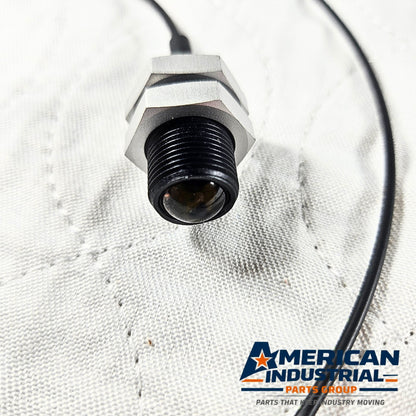Omron E32-T17L fiber optic photoelectric sensor for industrial automation and machine sensing applications