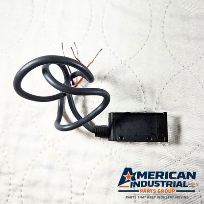 Omron E3S-AR21 photoelectric sensor 24-240VAC/DC for industrial automation and object detection applications